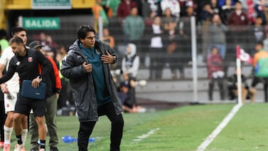 Vladimir Quesada y el mensaje que podría enojar aún más a los fans del Saprissa tras el empate ante Alajuelense
