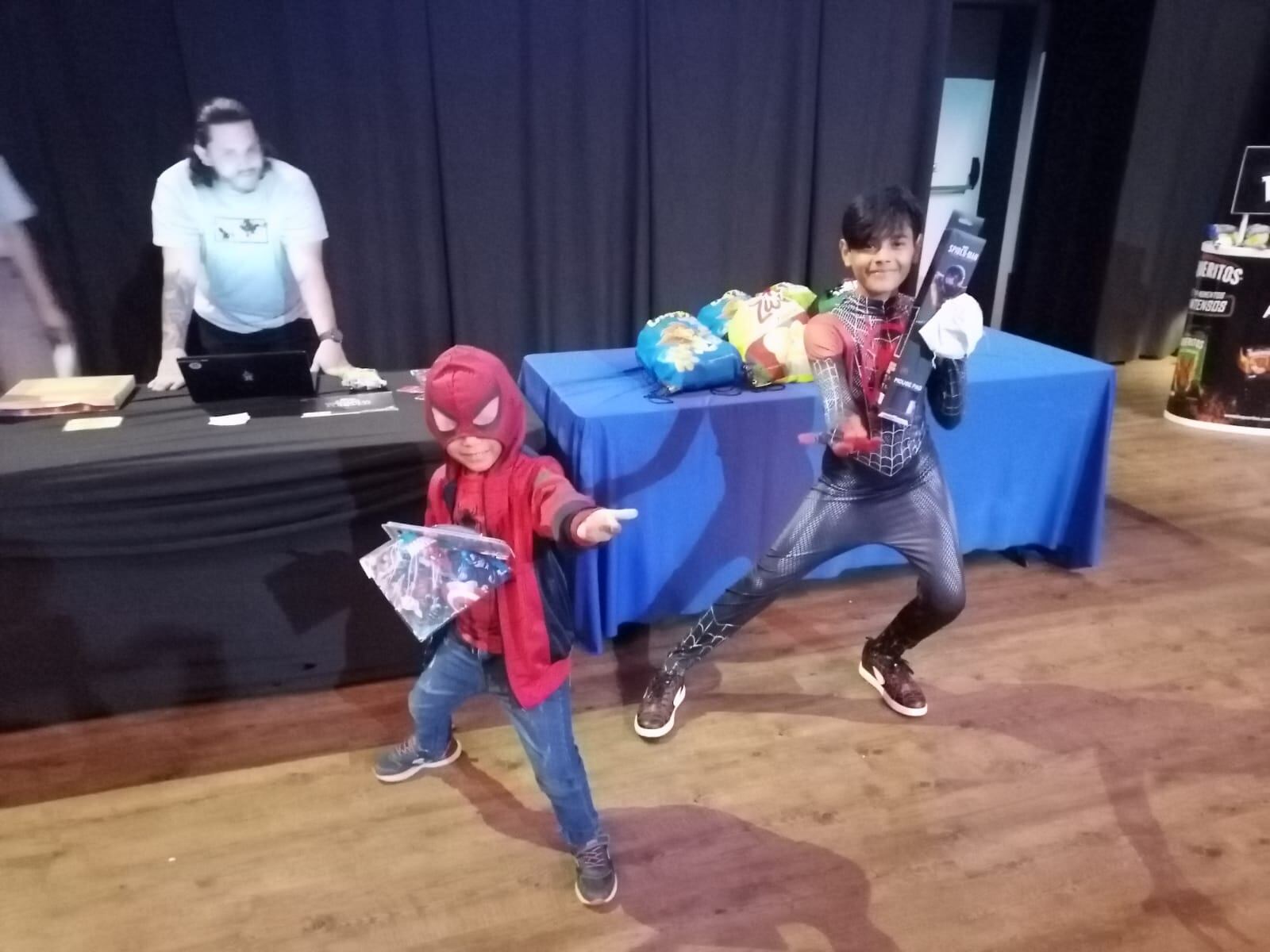 El miércoles anterior, 120 personas vieron la nueva película “Spider-Man: a través del Spider-Verso” en Nova Cinemas. Cortesía.