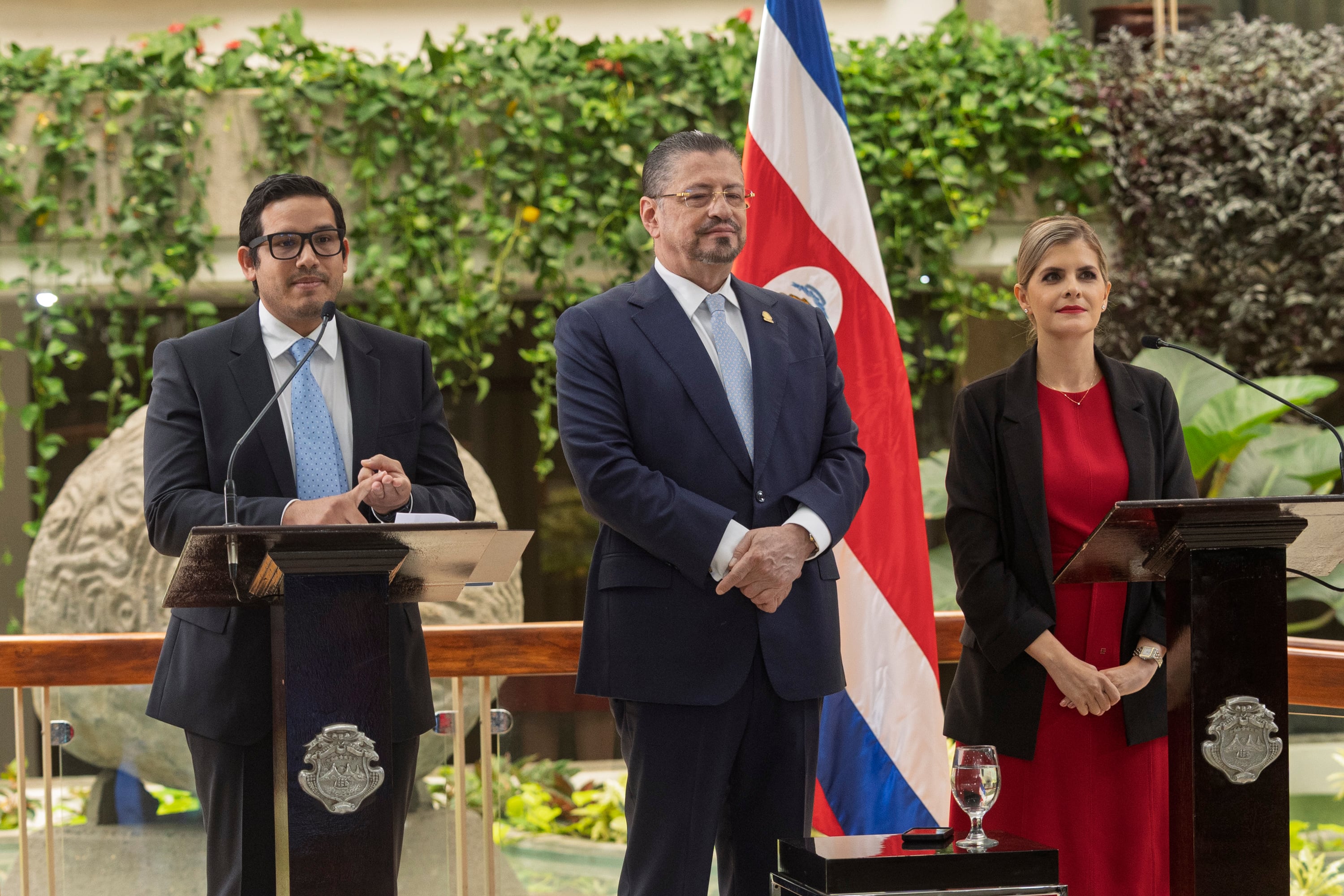 22/06/2026, San José, Casa Presidencial, conferencia de prensa de la presidenta Laura Fernández junto al ministro de Hacienda Rodrigo Chaves.