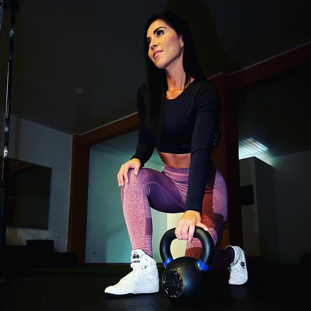 Modelo Fabiola Mora, hermana de Melissa Mora.