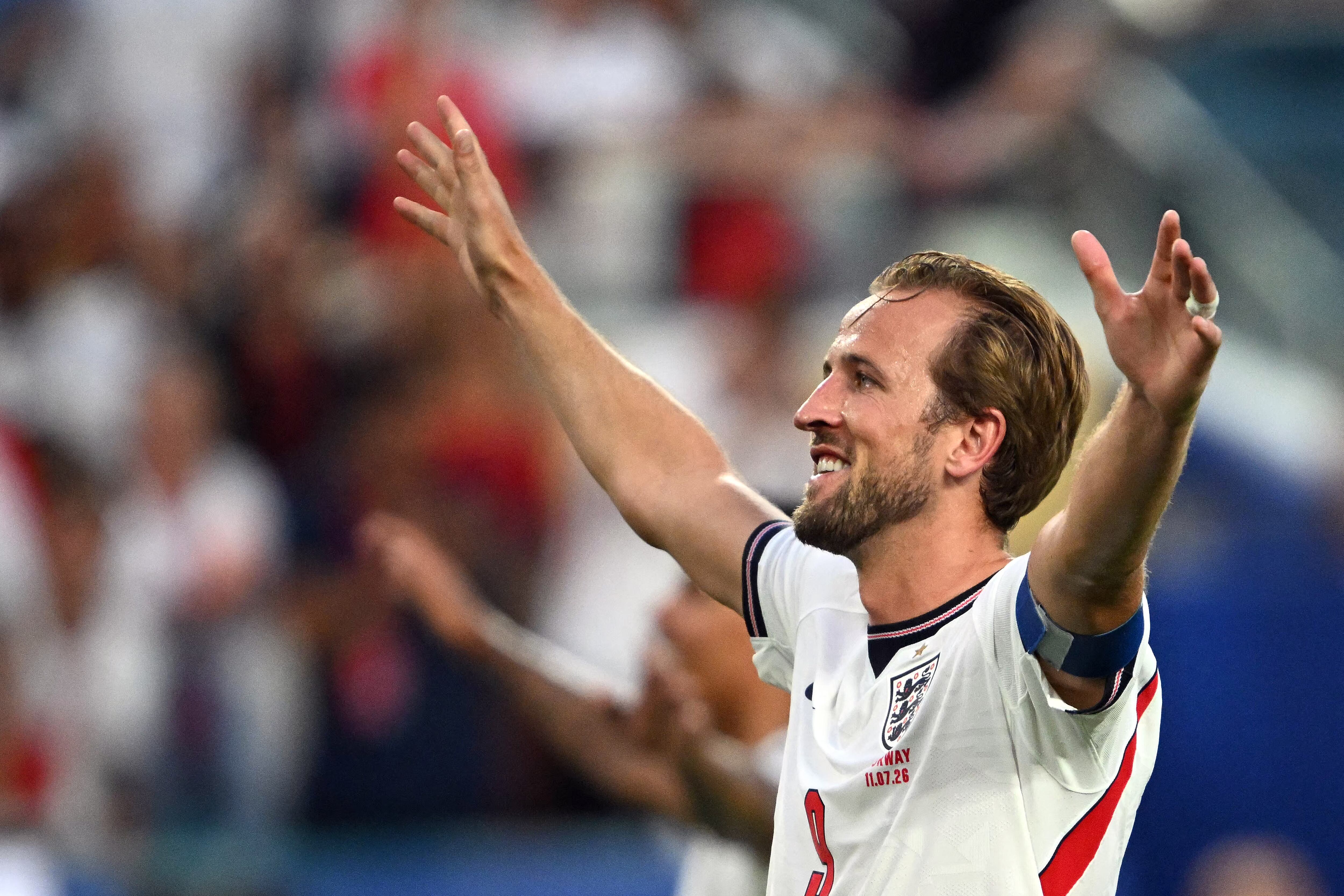 El delantero de Inglaterra Harry Kane celebra tras la victoria en el partido de cuartos de final del Mundial 2026 entre Noruega e Inglaterra, disputado en el Miami Stadium, en Miami Gardens, el 11 de julio de 2026. (Foto: Mauro Pimentel / AFP).