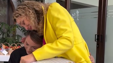 Sophia Rodríguez se quiebra en lágrimas con emotivo regalo de su hermana mayor