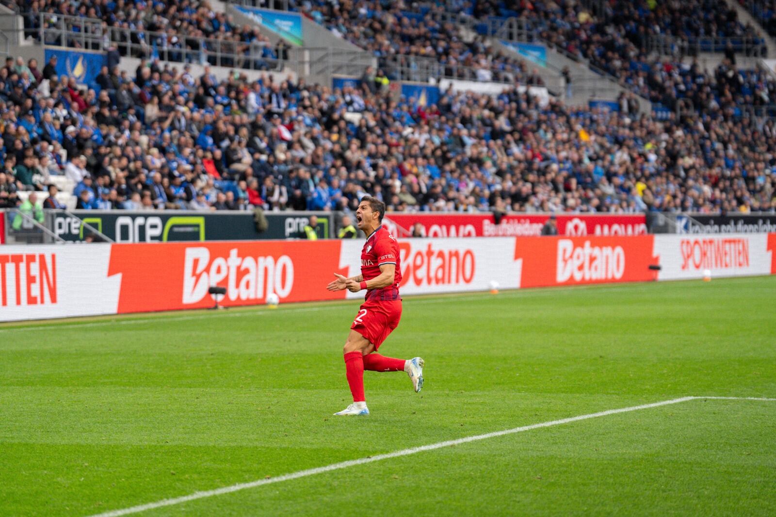 Cristian Gamboa y Kenneth Vargas