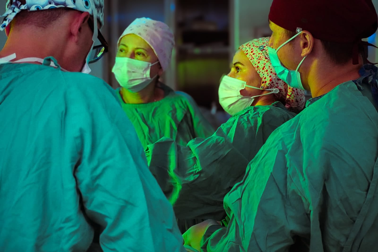 Hospital San Juan de Dios hace novedosa cirugía en pacientes con cáncer de mama