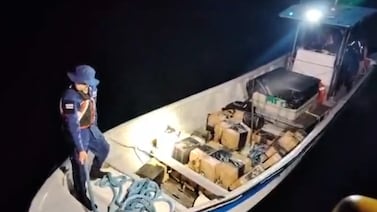 Decomisan 1,5 toneladas de cocaína tras persecución en altamar
