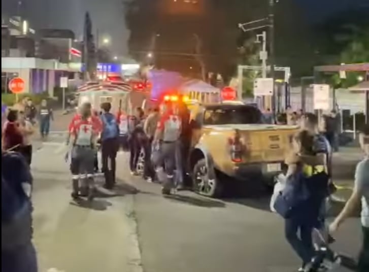 Se habla de que el conductor del carro, al parecer, sufrió un  problema de salud. Foto cortesía.