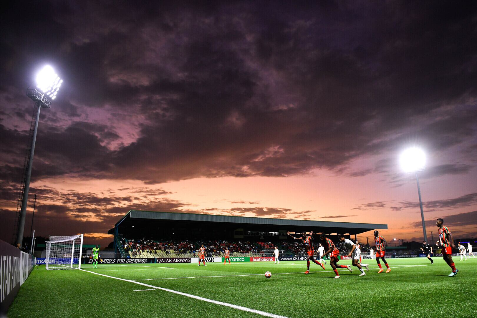 Herediano triunfó 1-0 ante el Robinhood en Surinam. Foto: Twitter Concacaf