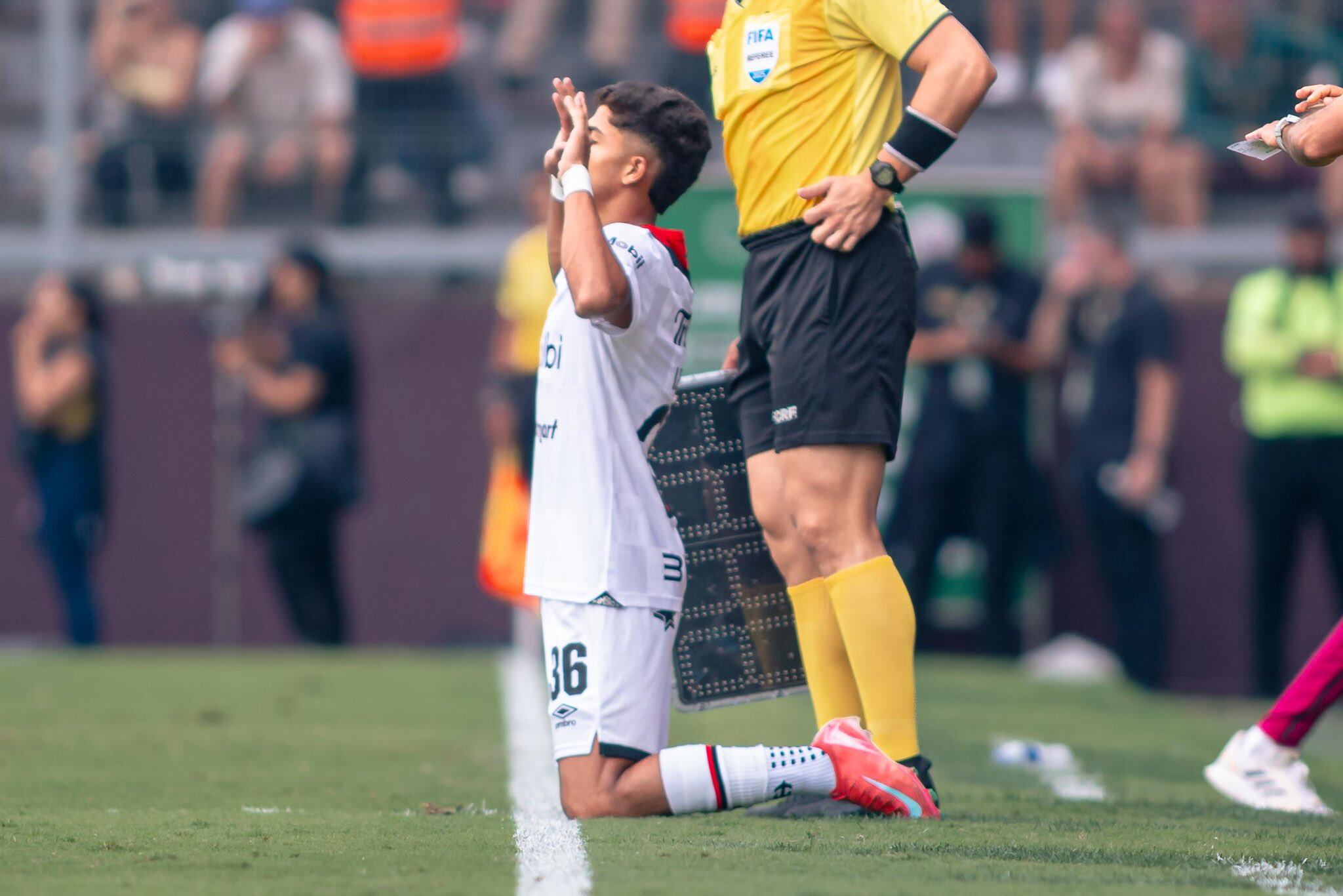 Isaac Badilla debutó en Alajuelense a los 16 años