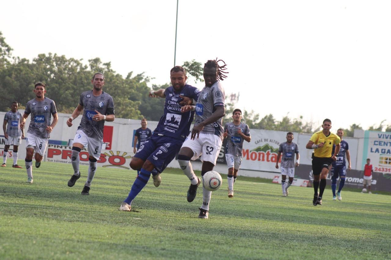 Cartaginés en la segunda parte replanteó su estrategia para empatar, pero no le salió.