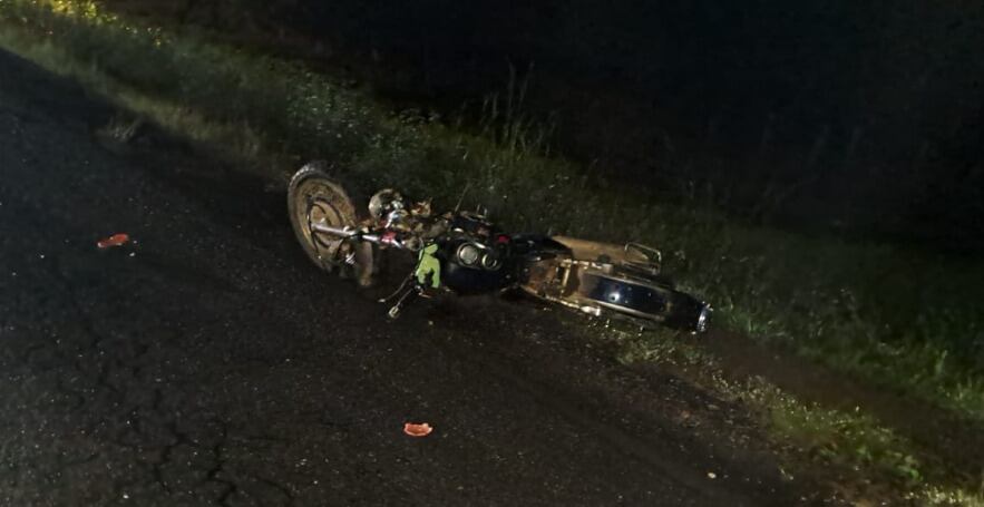 Una adulta mayor falleció al caer de la moto en que viajaba y ser atropellada por un bus