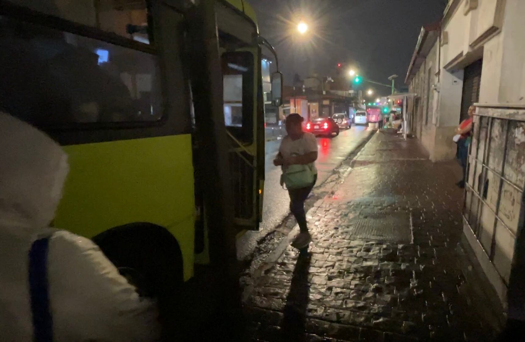 El bus de Belén lo tomamos detrás de la iglesia de La Merced.