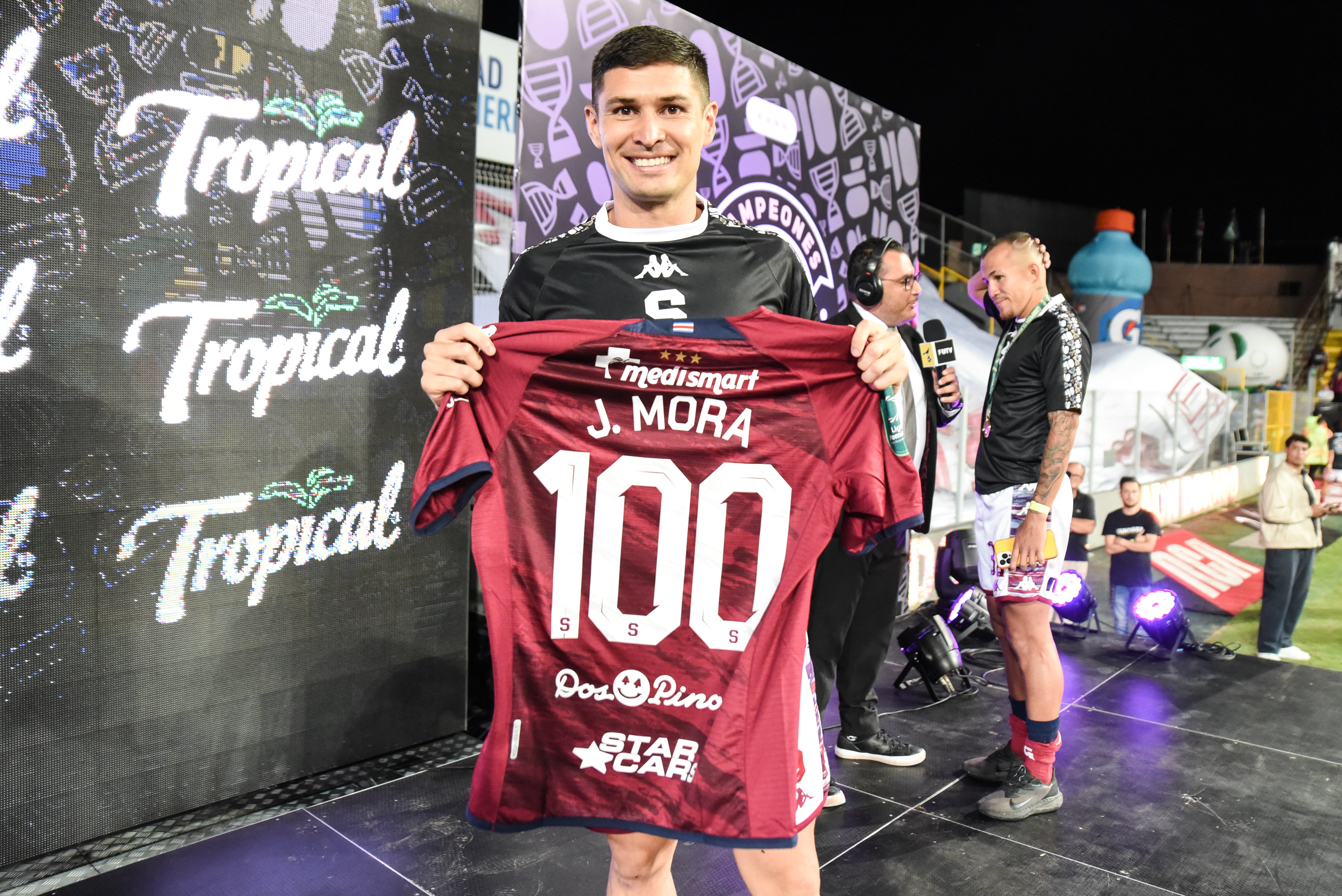 Joseph Mora, Saprissa