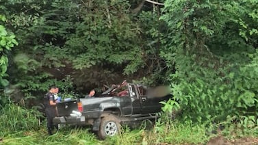 OIJ identifica a los dos hombres que murieron en choque contra un árbol en Osa