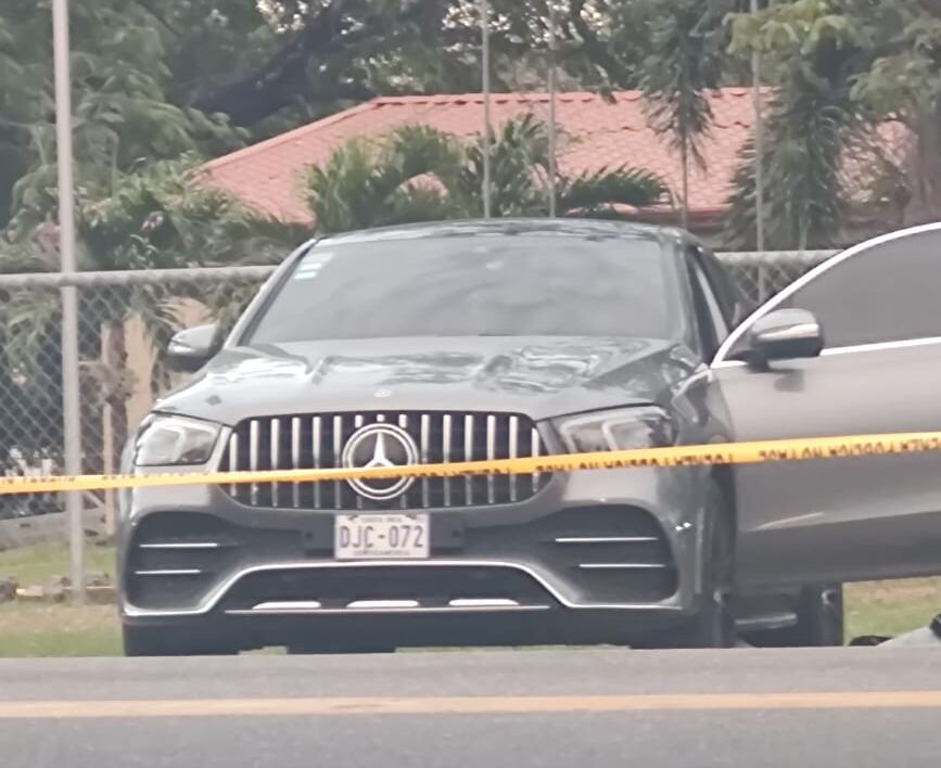 El conductor de un carro fue asesinado la madrugada de este lunes en Liberia
