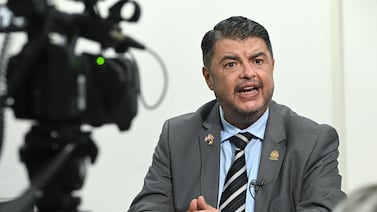 Ministro de Seguridad pide a diputados que lo reciban de forma urgente para hablar de algo grave