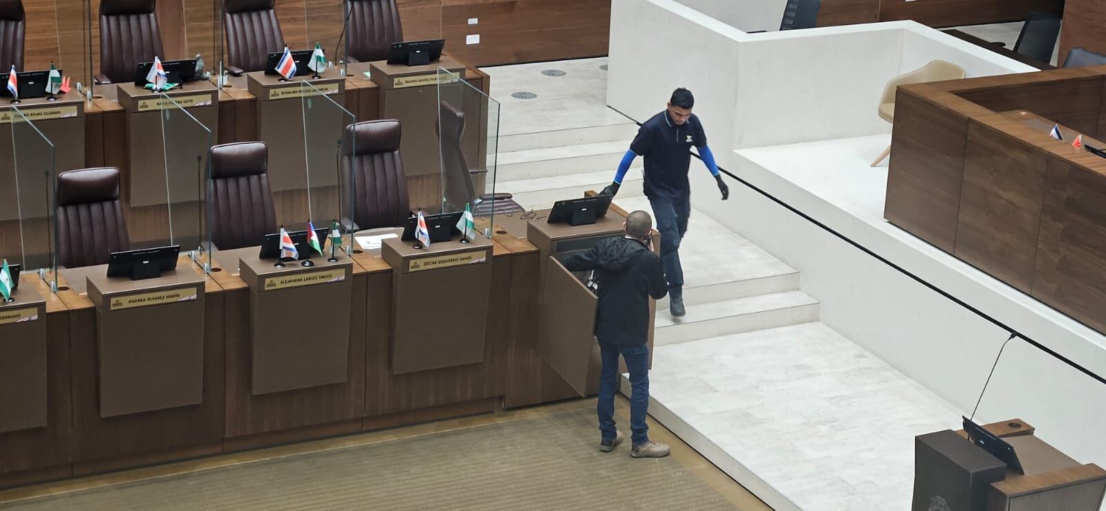 Cambio de curul de la diputada independiente Gloria Navas