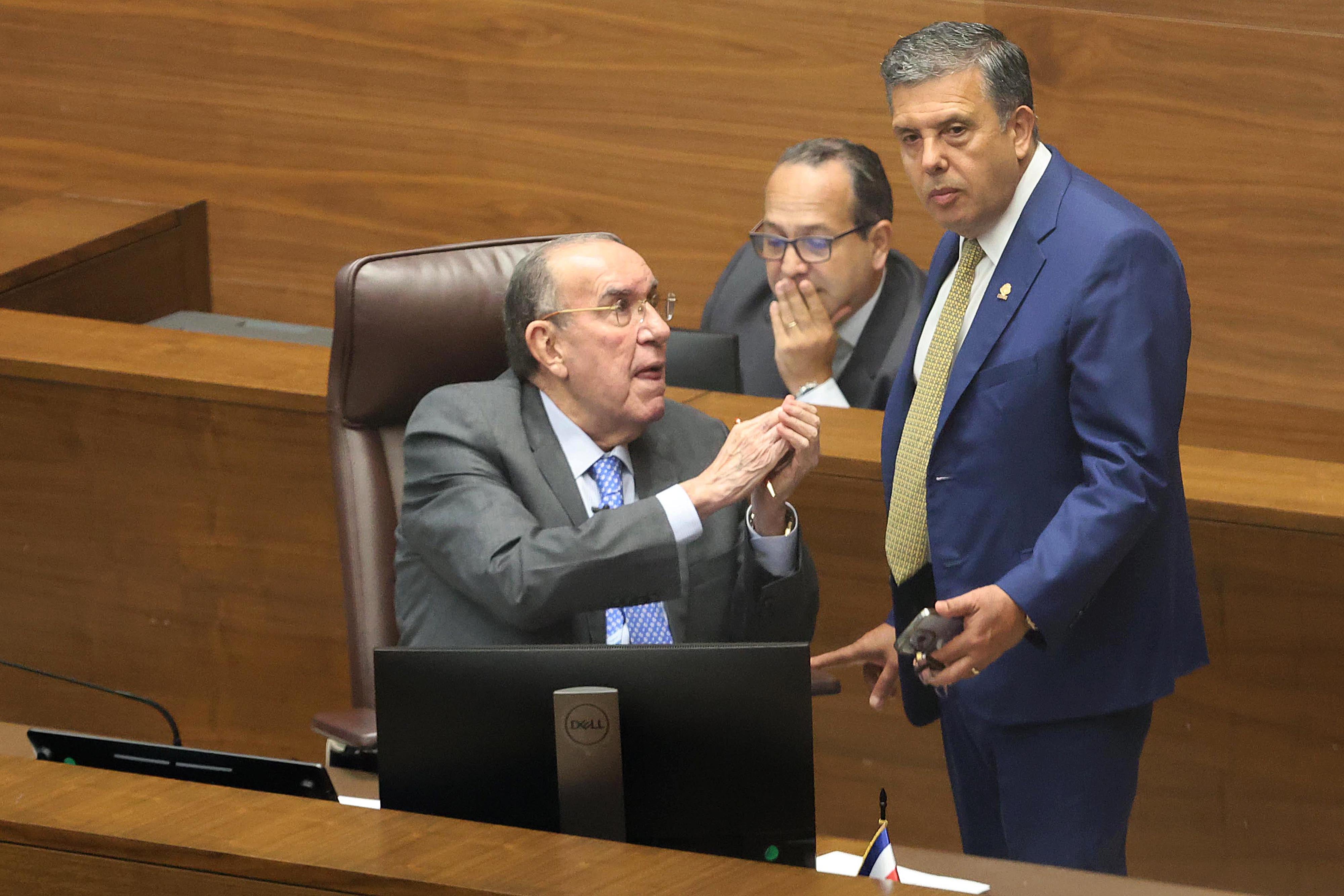 29/04/2024    Asamblea Legislativa. Los diputados sesionaron durante la mañana de este lunes previo a todo lo relacionado con las elecciones para cambio de directorio de este primero de mayo. Foto: Rafael Pacheco Granados