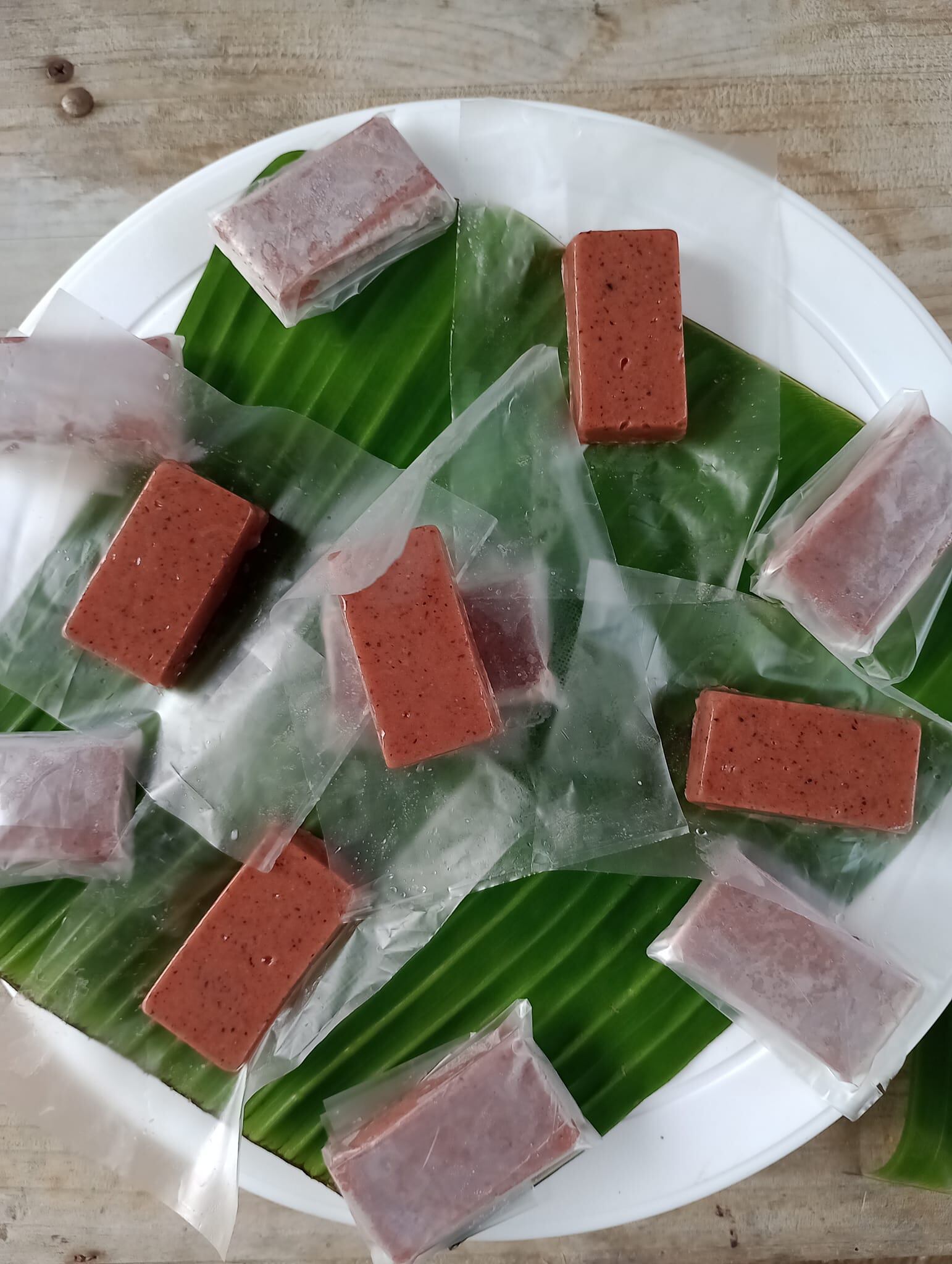 La emprendedora upañela, Elizabeth Murillo Fletes, tiene más de 9 años de hacer cajetas, jalea, confites, alfajores y hasta tartaletas de harina de frijol.