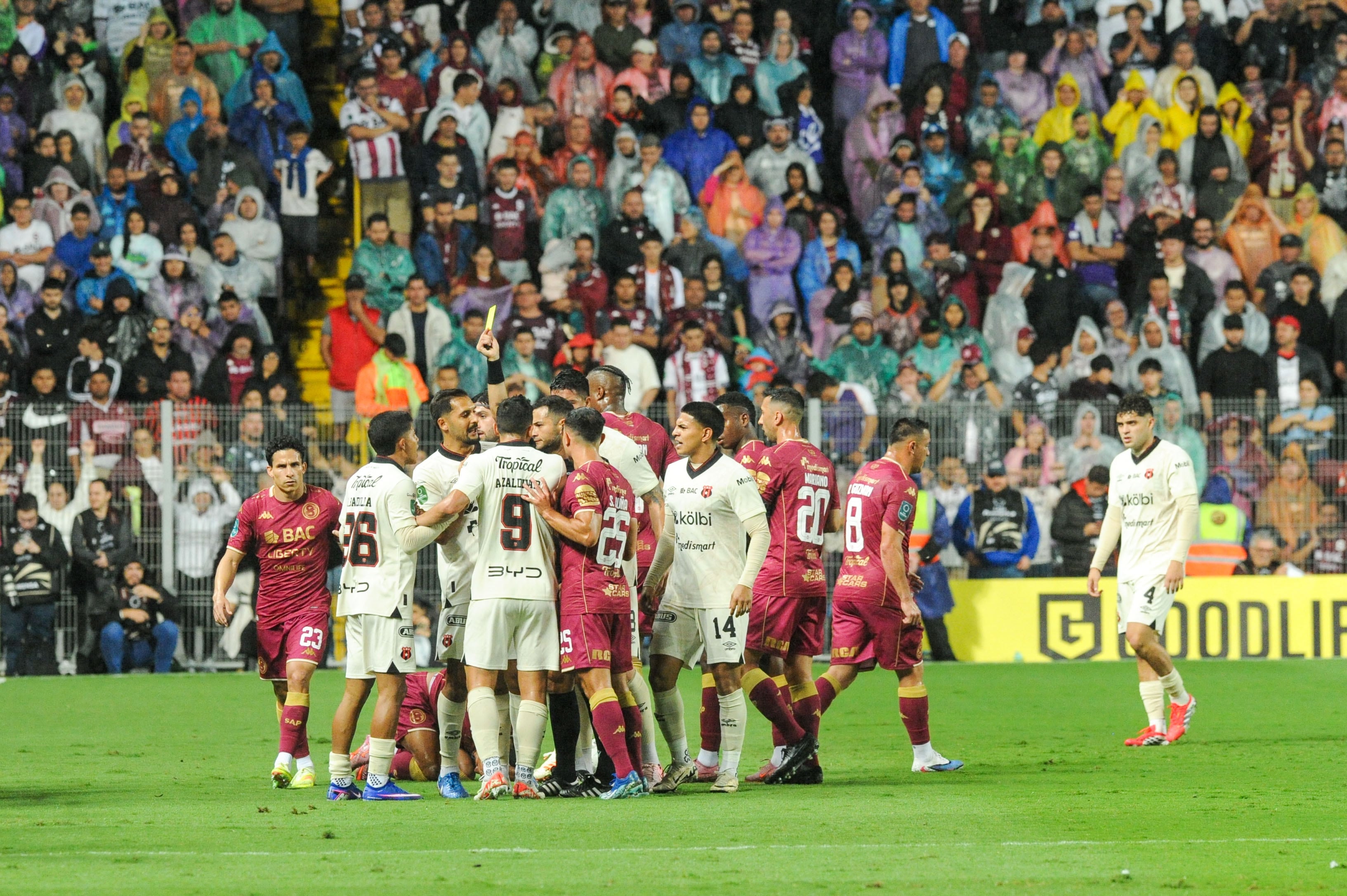 Clásico Saprissa vs Alajuelense.