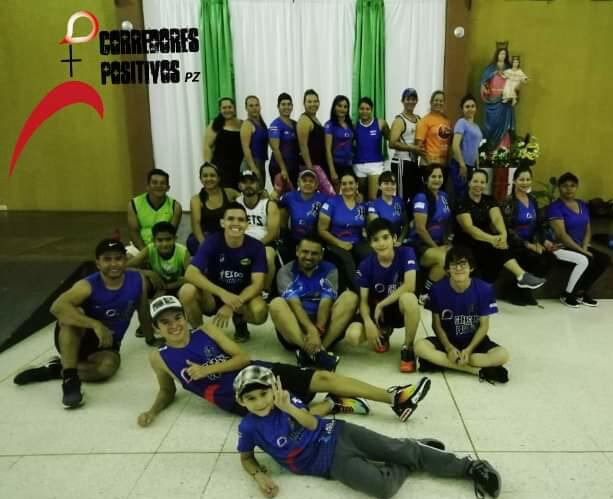 Corro por Allison es una carrera virtual para ayudar a la joven Allison Chacón. En la foto el grupo Corredores con propósito de Pérez Zeledón.