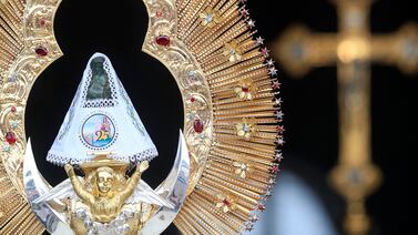 Iglesia escoge el pueblo tico que vestirá a la Negrita este año y la verdad lo tiene bien merecido