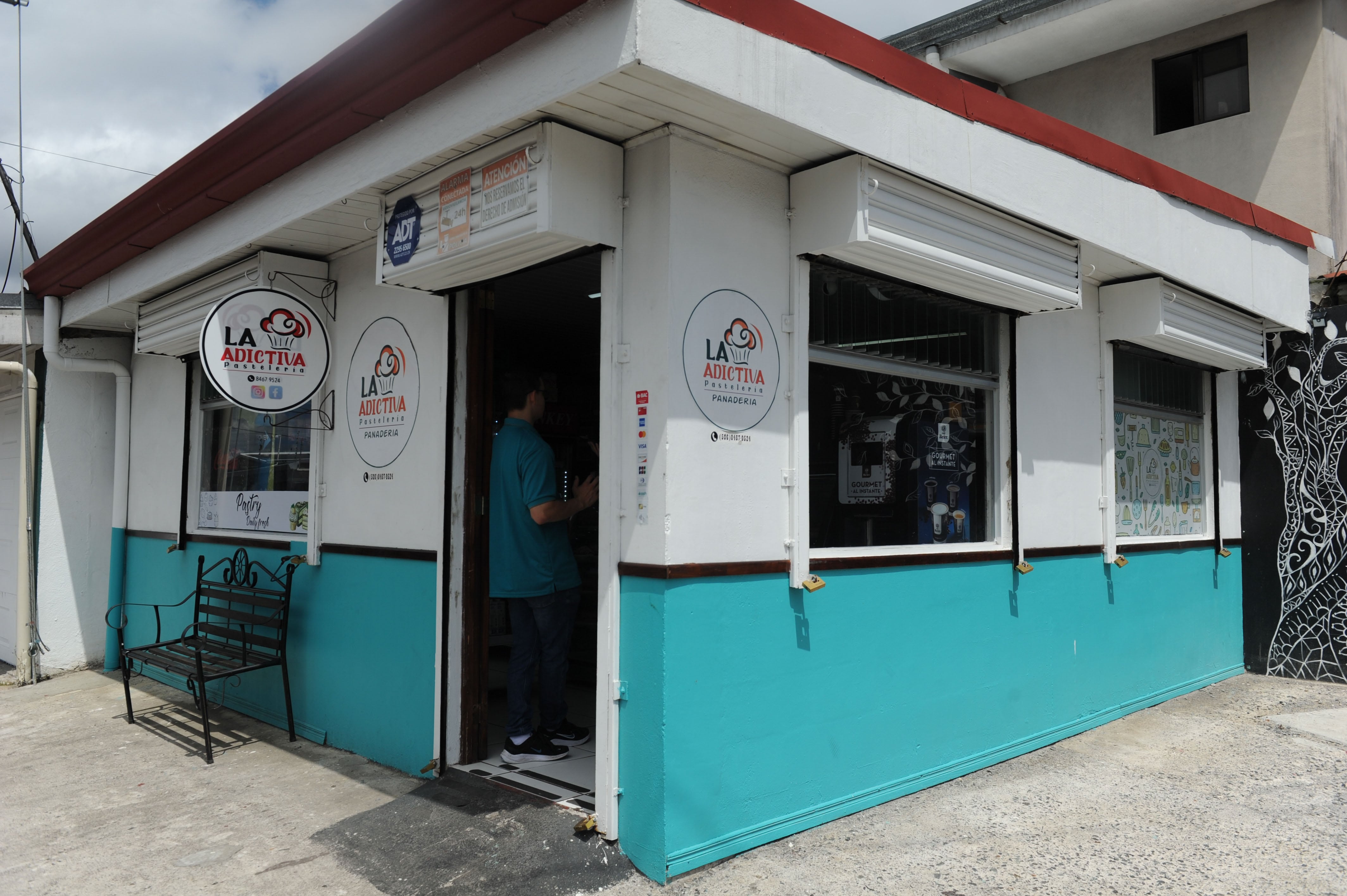 Panadería y repostería La Adictiva