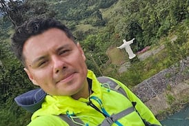 Johnny López tiene a su abuelita hospitalizada y esto es lo que más le preocupa