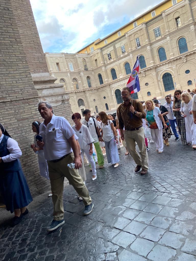 El 1 de agosto del 2023 unos 70 ticos realizaron una romería en honor a La Negrita en el propio Vaticano