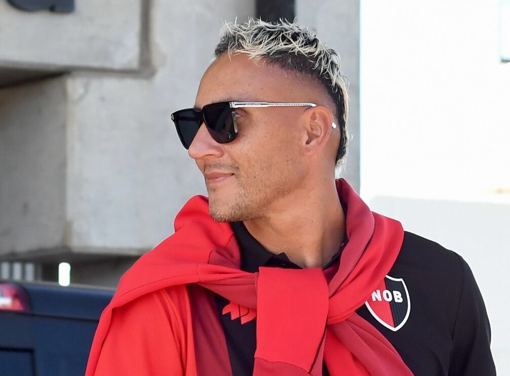 Keylor Navas viajó con el resto de sus compañeros a La Plata, donde Newell's se las verá con Estudiantes.