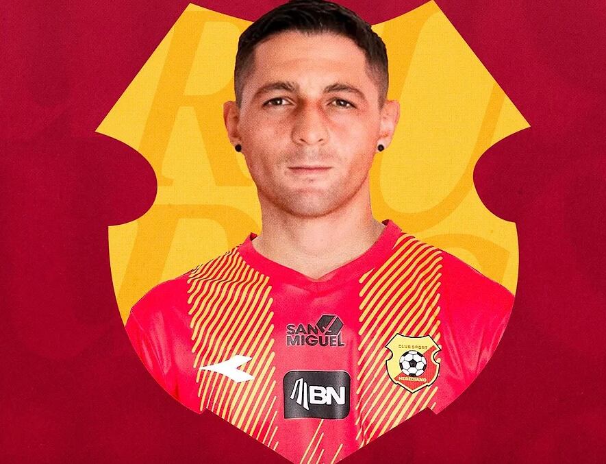 Ariel Arauz estará en condición de préstamo con Santos.