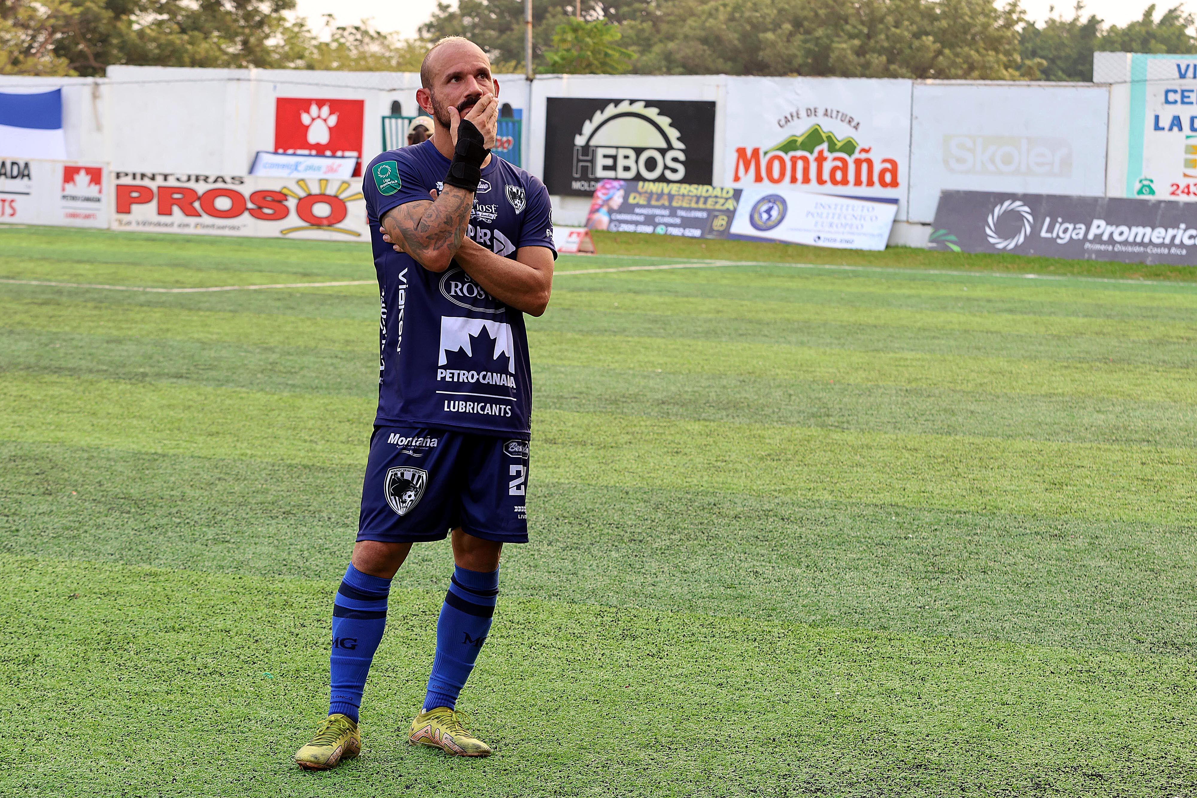 03/05/2024     Estadio Rafael Bolaños. El Municipal Grecia recibió a la Asociación Deportiva Guanacasteca (ADG) en partido de reposición de la jornada 12, del Torneo de Clausura, Copa Promérica 2024. Grecia es, oficialmente, el equipo descendido. Foto: Rafael Pacheco Granados