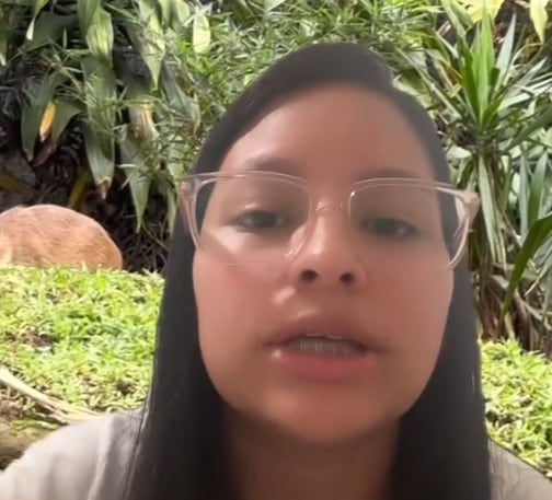 Bárbara salió muy contenta después de ver los capibaras.