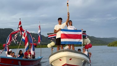 La Antorcha de la Independencia sigue a paso firme rumbo a Cartago