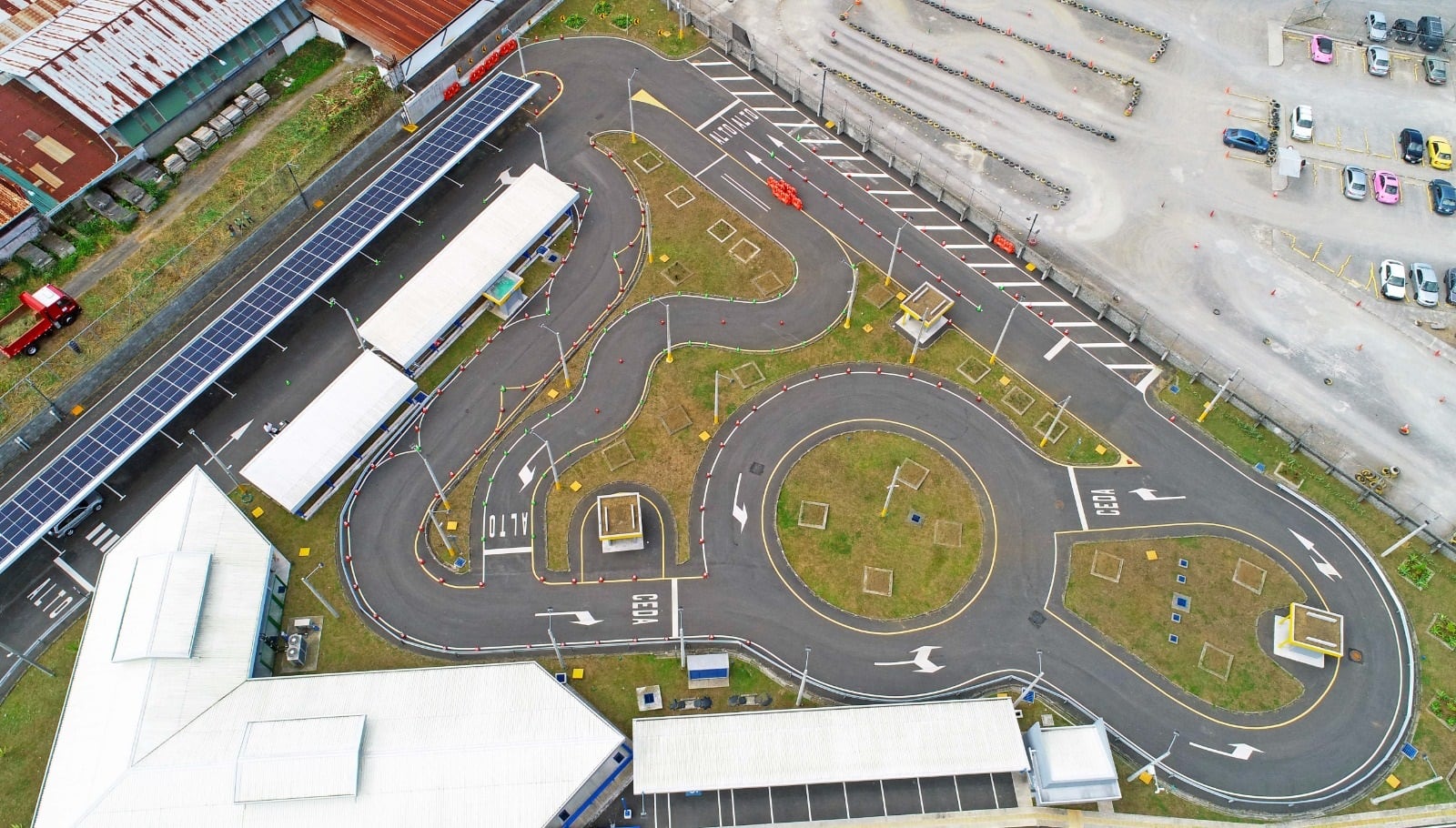 Ciudad Vial. Este jueves 11 de enero el Ministerio de Obras Públicas y Transportes (Mopt) inauguró las nuevas instalaciones del lugar done a partir de ya se seguirán haciendo los exámenes prácticos de manejo