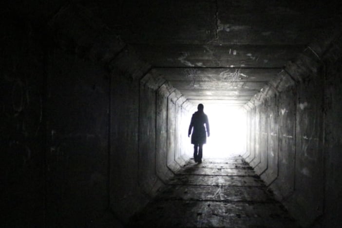 Mujer volvió a la vida tras morir dos minutos y contó su experiencia escalofriante.