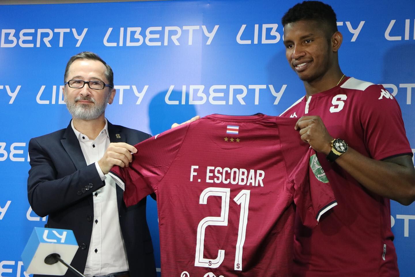 Presentación de los nuevos jugadores del Saprissa. Prensa Saprissa.