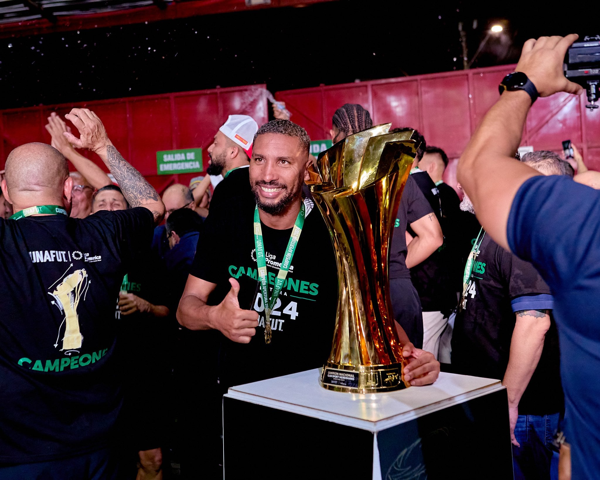 Marcel Hernández
Bicampeón con el Herediano
Torneo Clausura 2025
Bicampeones
21 de mayo del 2025
Cortesía: Herediano