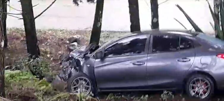 Conductor sospechoso se da a la fuga tras atropellar a ciclista en Cartago. Captura de video.
