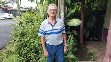 Orgullo de Upala: el adulto mayor que rechazó el fútbol para componer canciones a su tierra