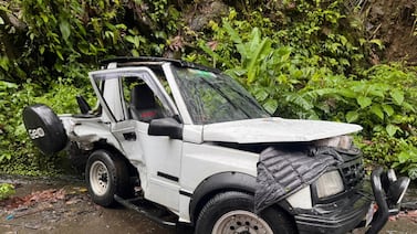 Tres personas resultan heridas tras choque en la ruta 32