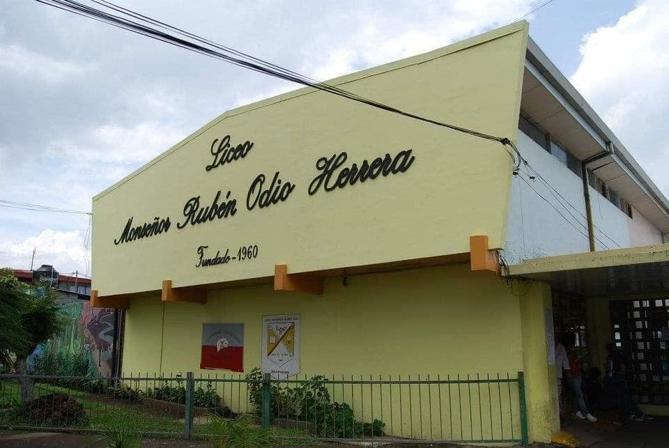 Liceo Monseñor Rubén Odio Herrera. Foto tomada de Facebook.