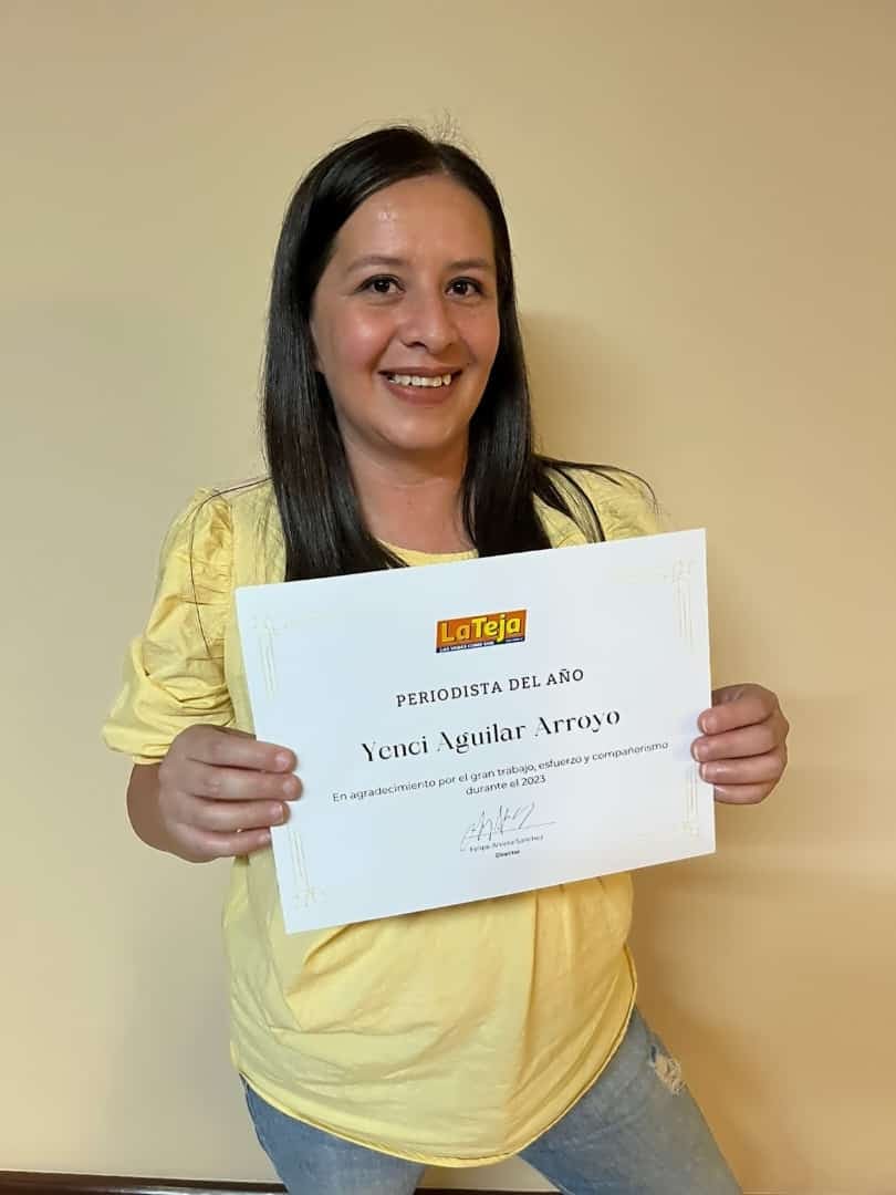 Yenci Aguilar Arroyo, una periodista todo terreno y con una mentalidad 100% positiva, fue reconocida este 2023 con nuestro máximo galardón periodístico, Periodista del Año.