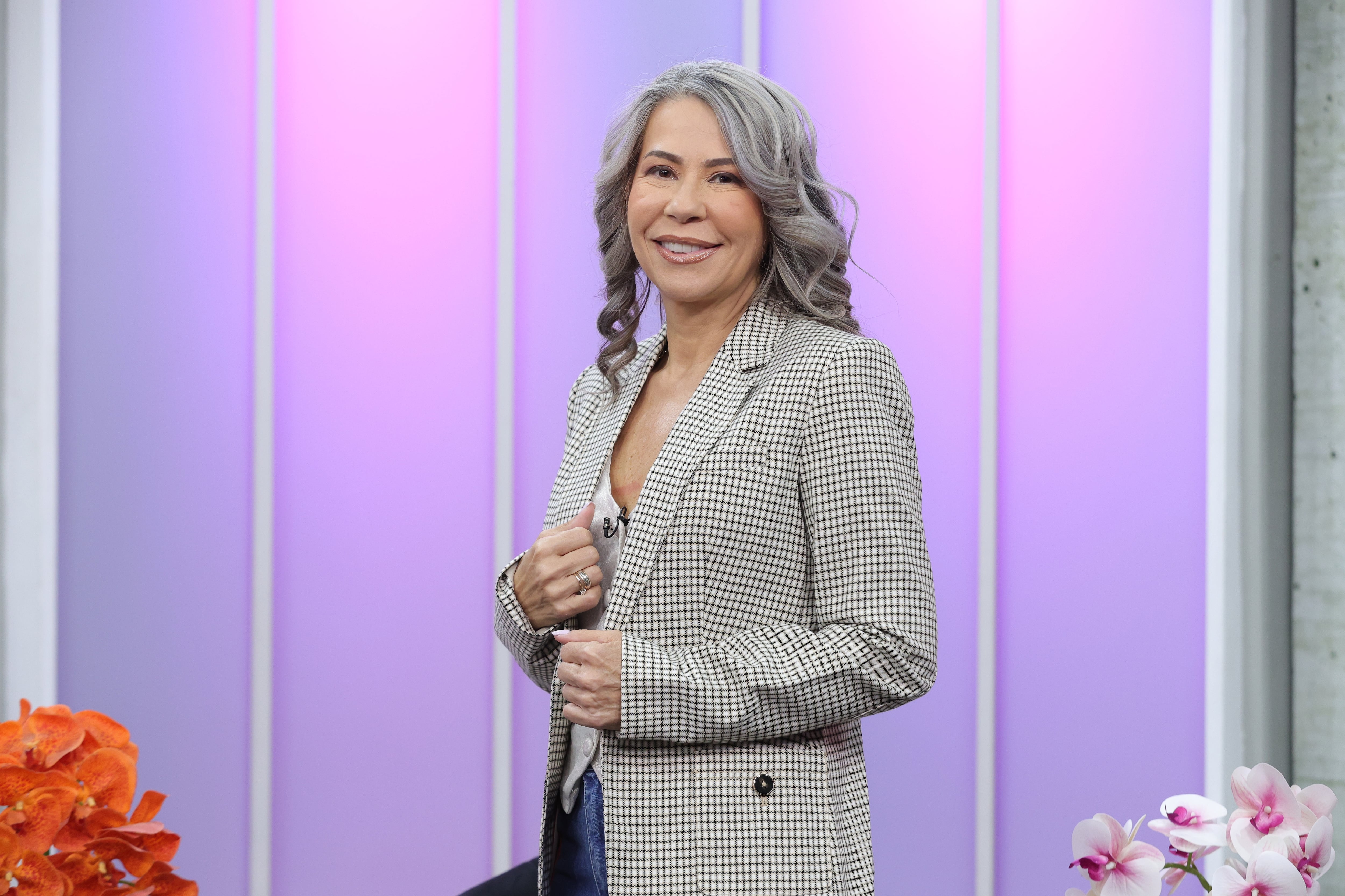 Fotos de Kattya Granados mamá Mamá de Keylin Sanchez durante programa en Canal 8 / foto John Durán