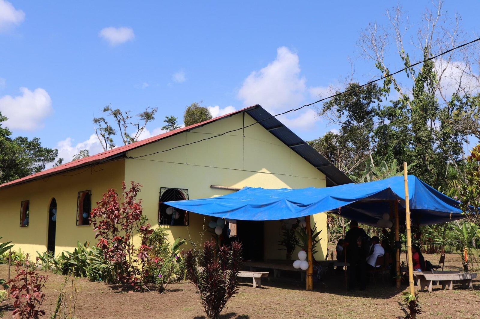 El 5 de mayo del 2016 dos indígenas bribris, José Luis Pereira Morales y Oldemar Torres Morales, mientras construían un drenaje en la casa de un familiar usando pico y pala, quedaron más que sorprendidos cuando desenterraron una imagen de piedra que tenía como forma de mujer con un chiquito en sus brazos.