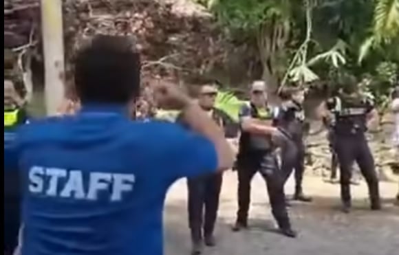 Dos personas fueron detenidas tras el altercado.