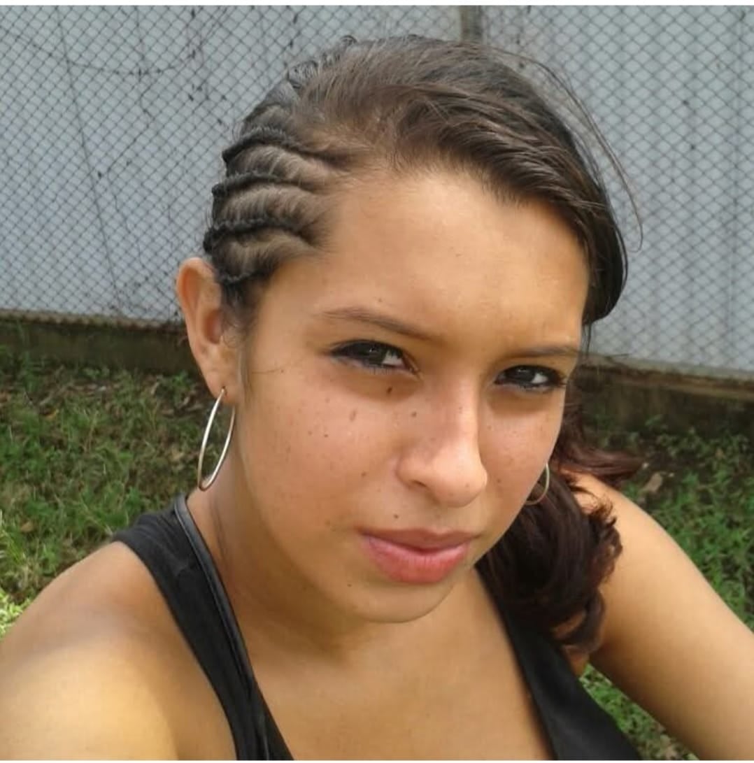 Hillary Miranda Mendoza, de 15 años, fue asesinada de manera brutal mientras esperaba a su primer hijo. Foto: Shirley Mendoza para La Teja