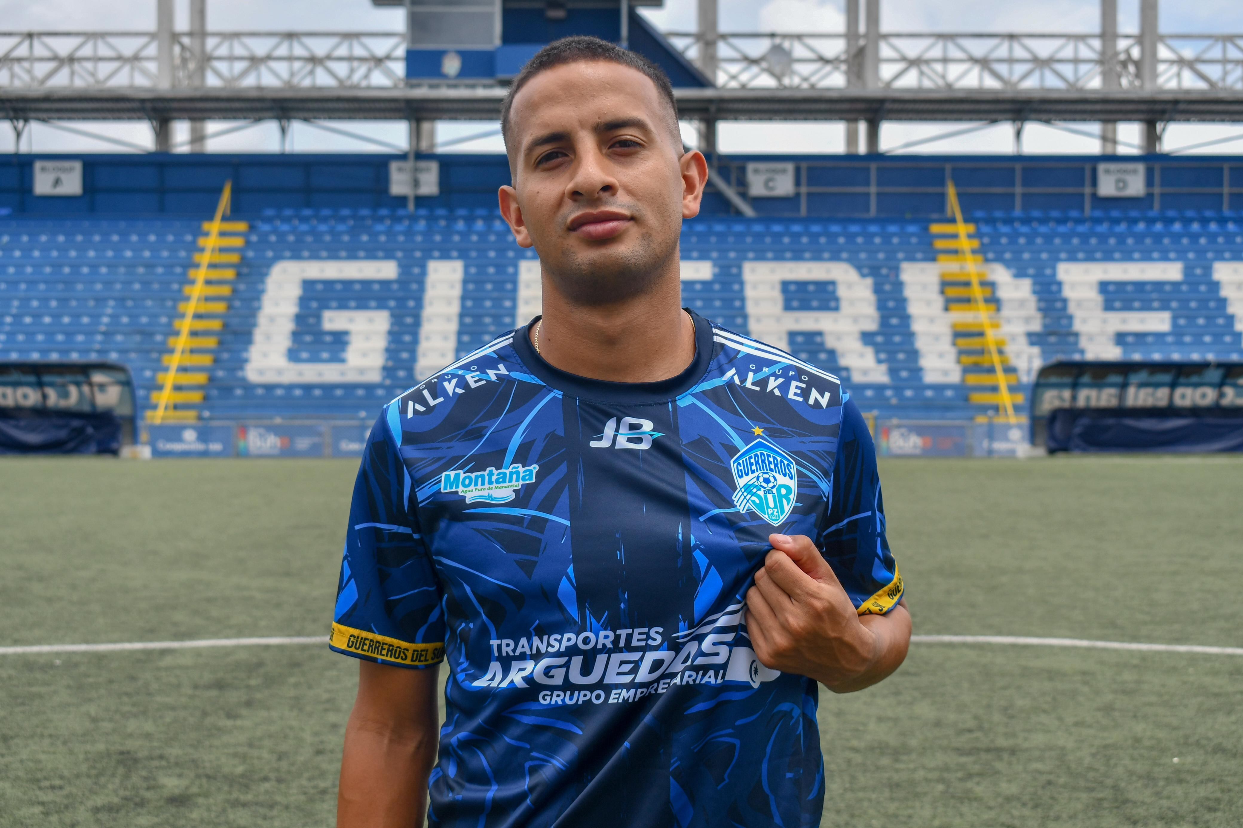 El volante Kenneth Cerdas firmó con Pérez Zeledón por el Torneo de Apertura 2024 y el Clausura 2025. Cerdas llega procedente del Cartaginés.