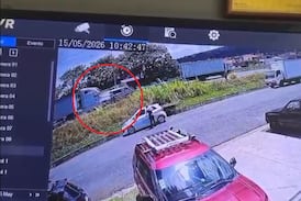 Video muestra cómo ocurrió el choque entre tráiler y ambulancia que dejó a cruzrojistas y paciente heridos de gravedad