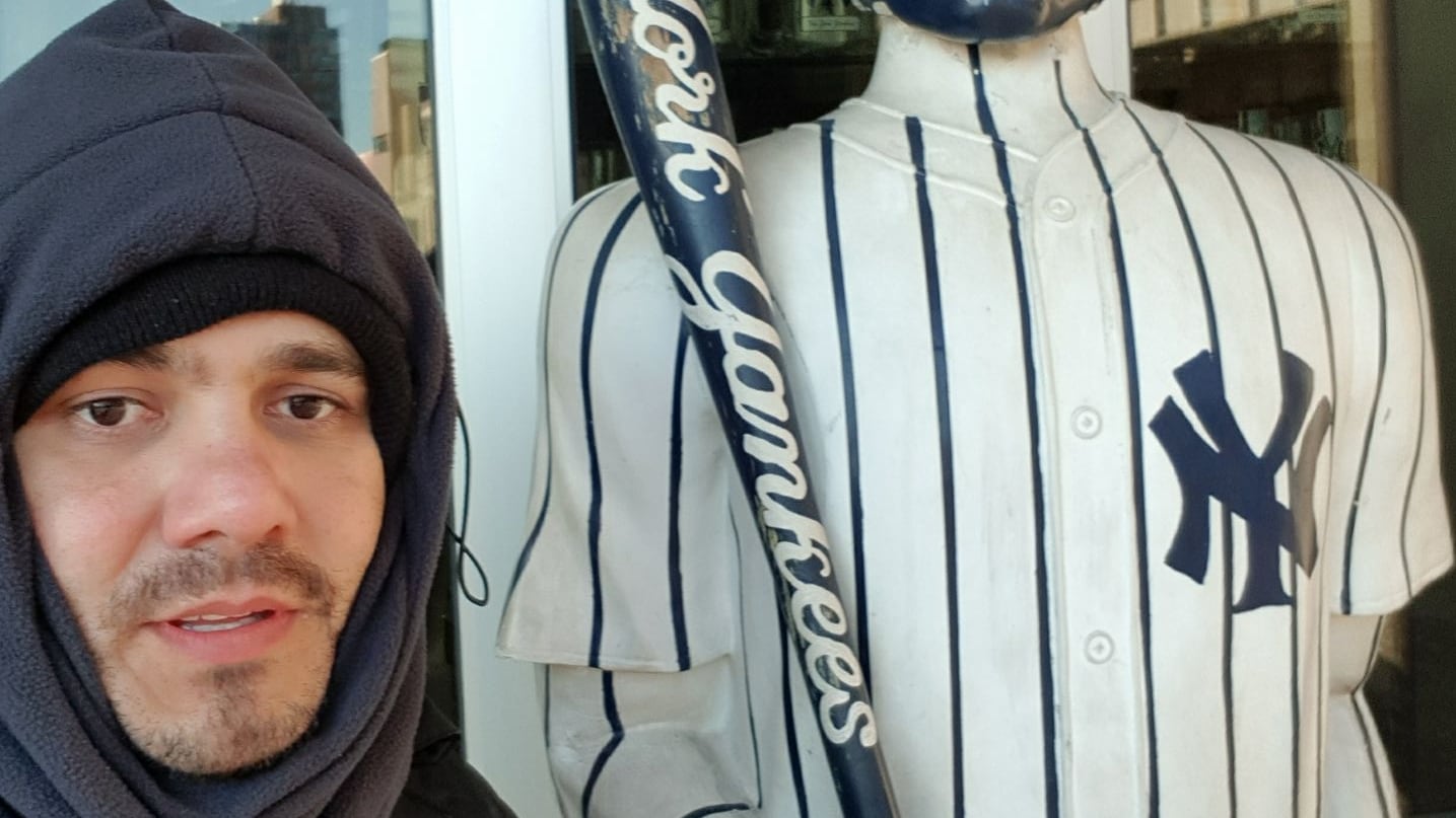 Un hombre de familia, deportista, trabajador y pulseador es lo que define a Luis Gerardo Alfaro Molina, de 40 años, el notificador del Poder Judicial que murió en manos de unos delincuentes. Foto: Tomadas de FB