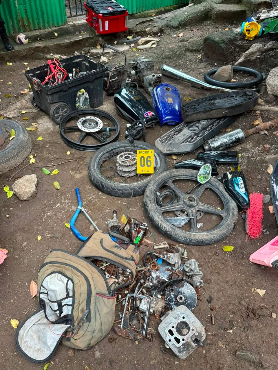 Un hombre fue detenido por el OIJ como sospechoso de robo de motos en parqueos y centros comerciales